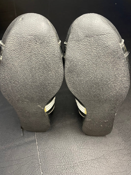 Mizuno finisher拳擊鞋9.5成新（黑白配色）