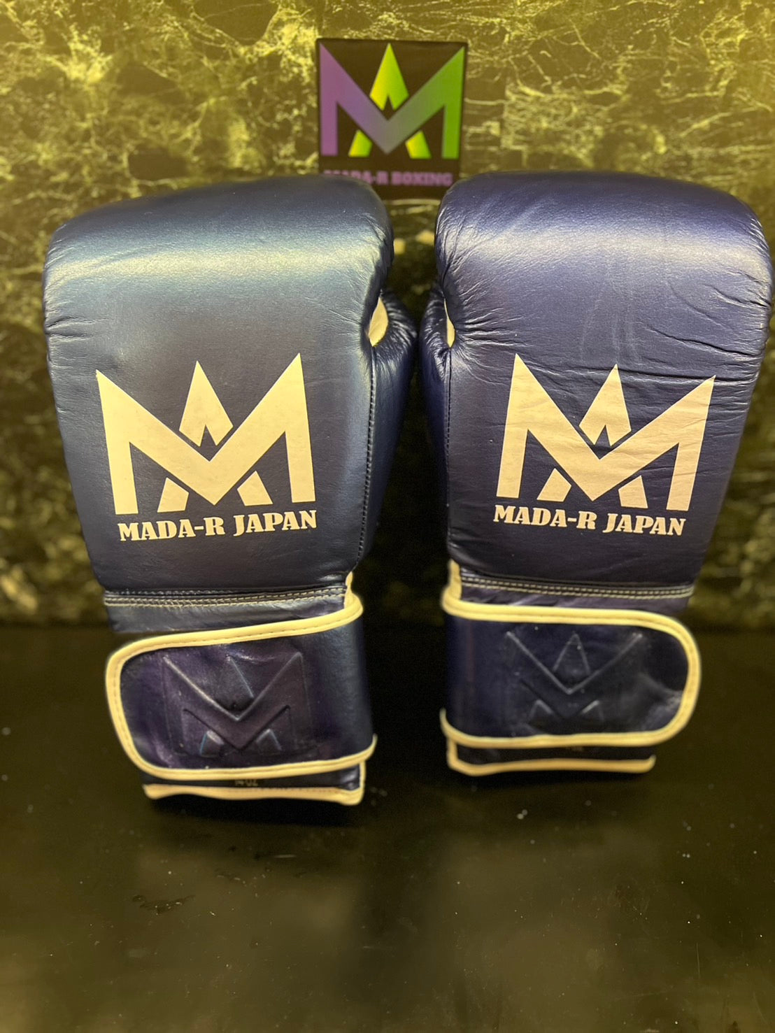 Mada-R 拳套 金屬紅藍× 白色(14oz)