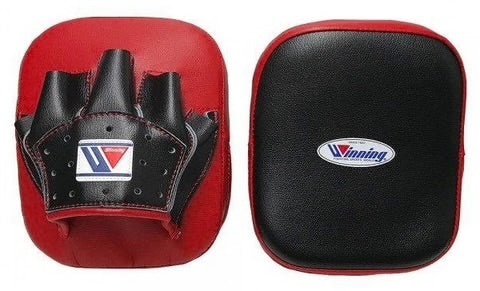 Winning Curved Focus Mitts - Black/Red | 高端拳擊訓練靶
