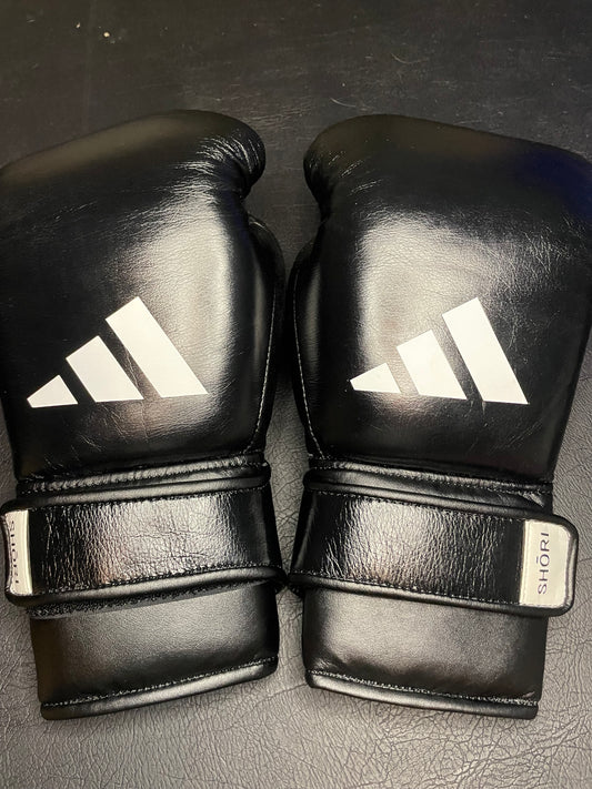ADIDAS ADISHORI 拳套 黑色（JBC承認・日本製）