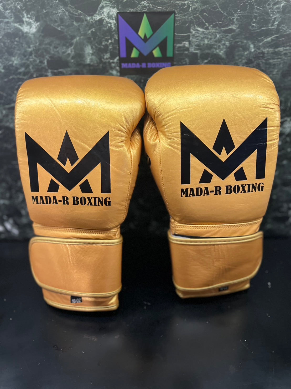 Mada-R 拳套 金色 (16oz)