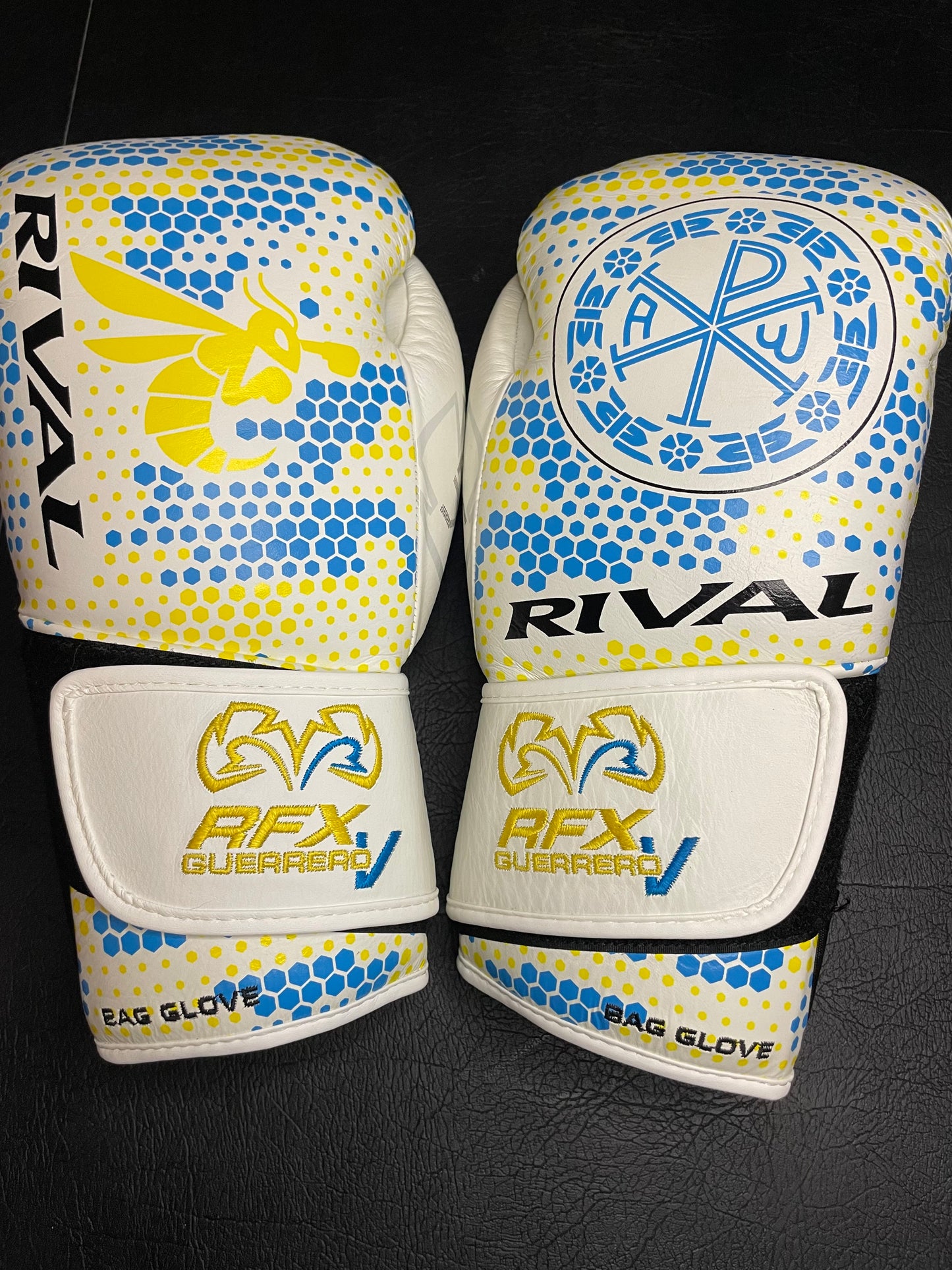 Rival RFX Usyk 限量版 Undisputed SF-H 10OZ