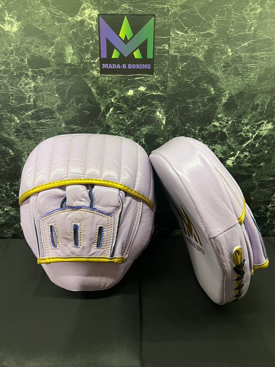 MADA-R Power Punch Mitt Model 1
重拳手靶